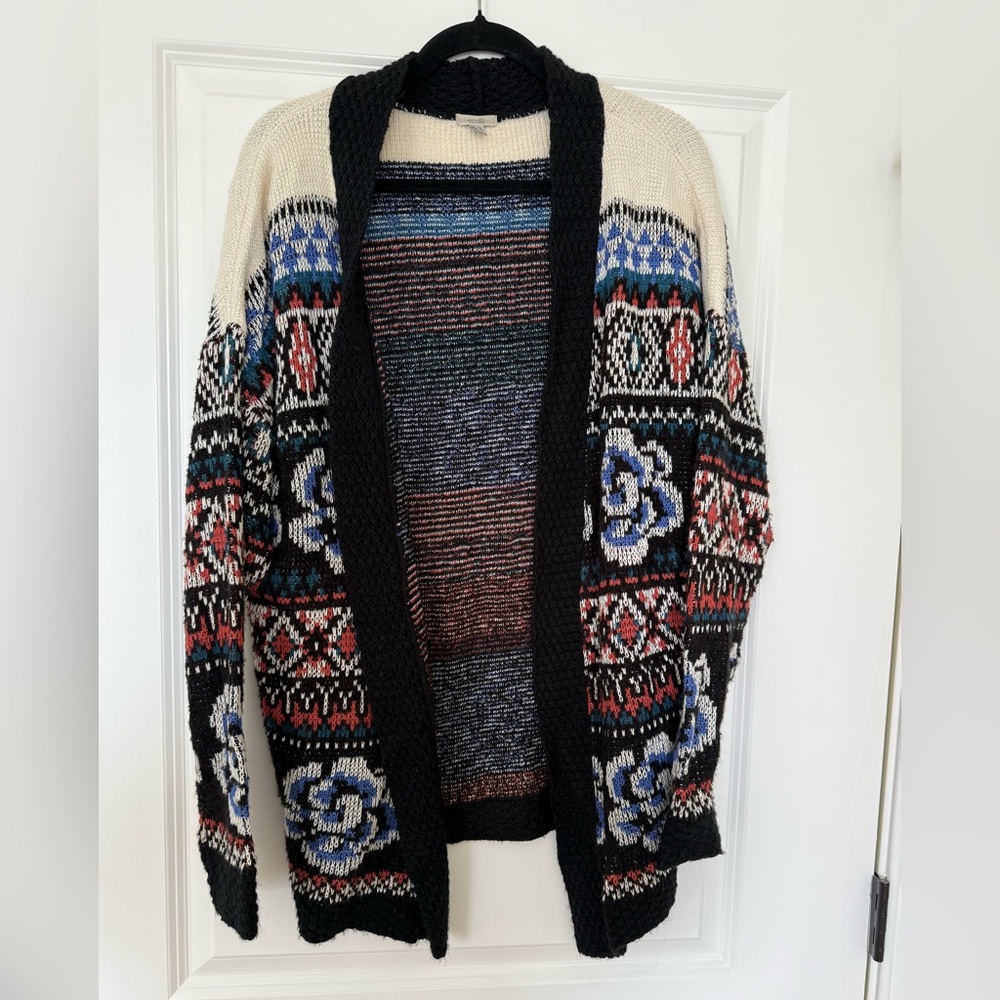 Urban Outfitters Black and Cream Floral Patterned Cardigan